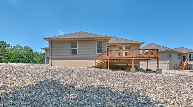 2 Parkridge Drive, Bella Vista, AR 72715