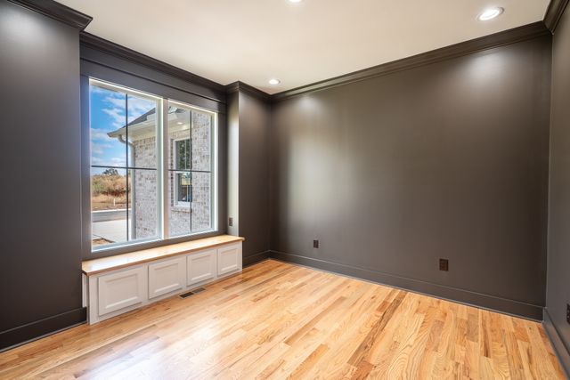 1050 Baylee Cir, Lawrenceburg, TN 38464