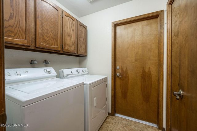 703 Homestead Circle, Las Cruces, NM 88011