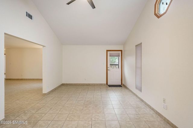 703 Homestead Circle, Las Cruces, NM 88011