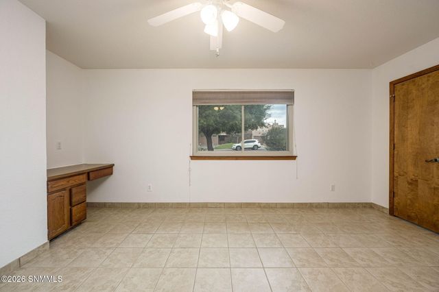 703 Homestead Circle, Las Cruces, NM 88011