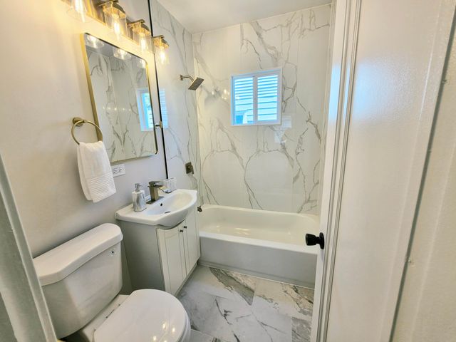 266 Johnson Street, Gary, IN 46402
