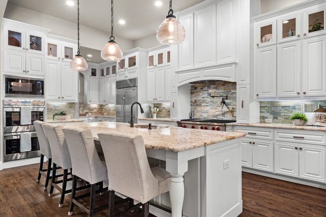 830 Wagner Way, Lantana, TX 76226