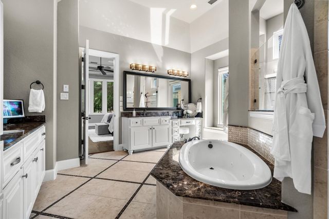 830 Wagner Way, Lantana, TX 76226