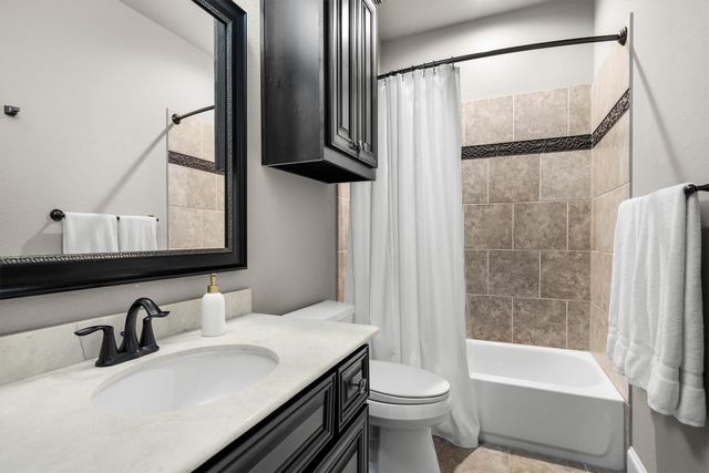830 Wagner Way, Lantana, TX 76226