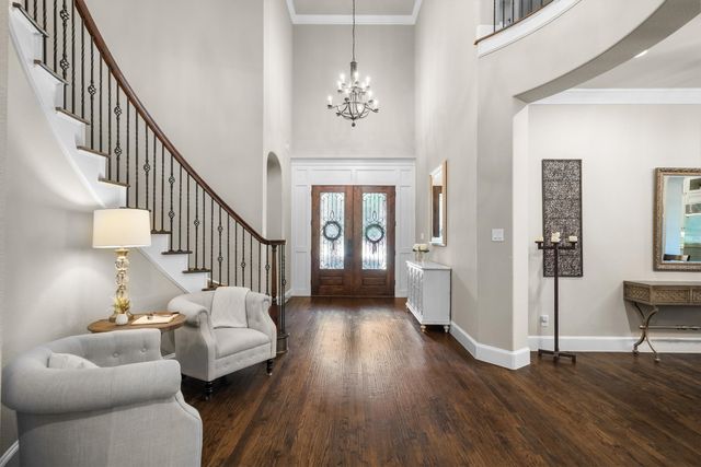 830 Wagner Way, Lantana, TX 76226