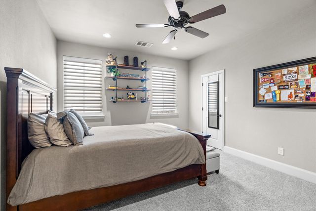 830 Wagner Way, Lantana, TX 76226