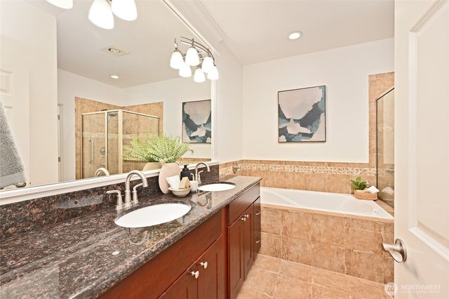 2531 30th Avenue W, Seattle, WA 98199