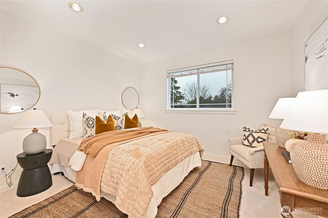 2531 30th Avenue W, Seattle, WA 98199