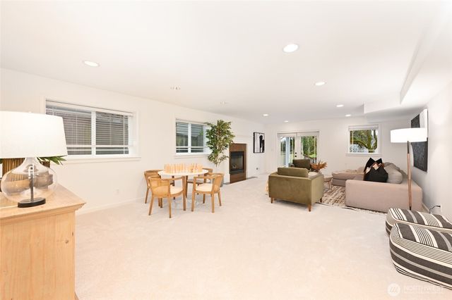 2531 30th Avenue W, Seattle, WA 98199