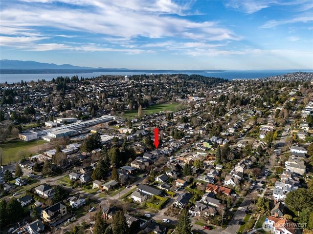 2531 30th Avenue W, Seattle, WA 98199