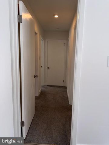 915 E DIVISION ST, Dover, DE 19901