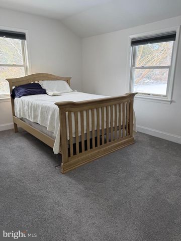 915 E DIVISION ST, Dover, DE 19901