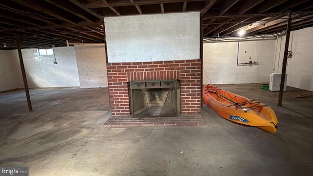 915 E DIVISION ST, Dover, DE 19901