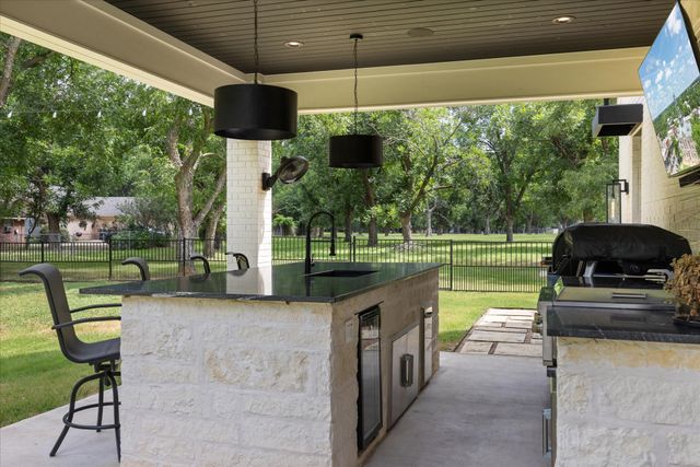 8013 W Landings Road, Granbury, TX 76049