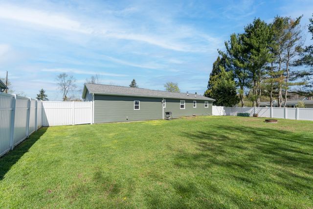 9514 Huntington Road, Battle Creek, MI 49017