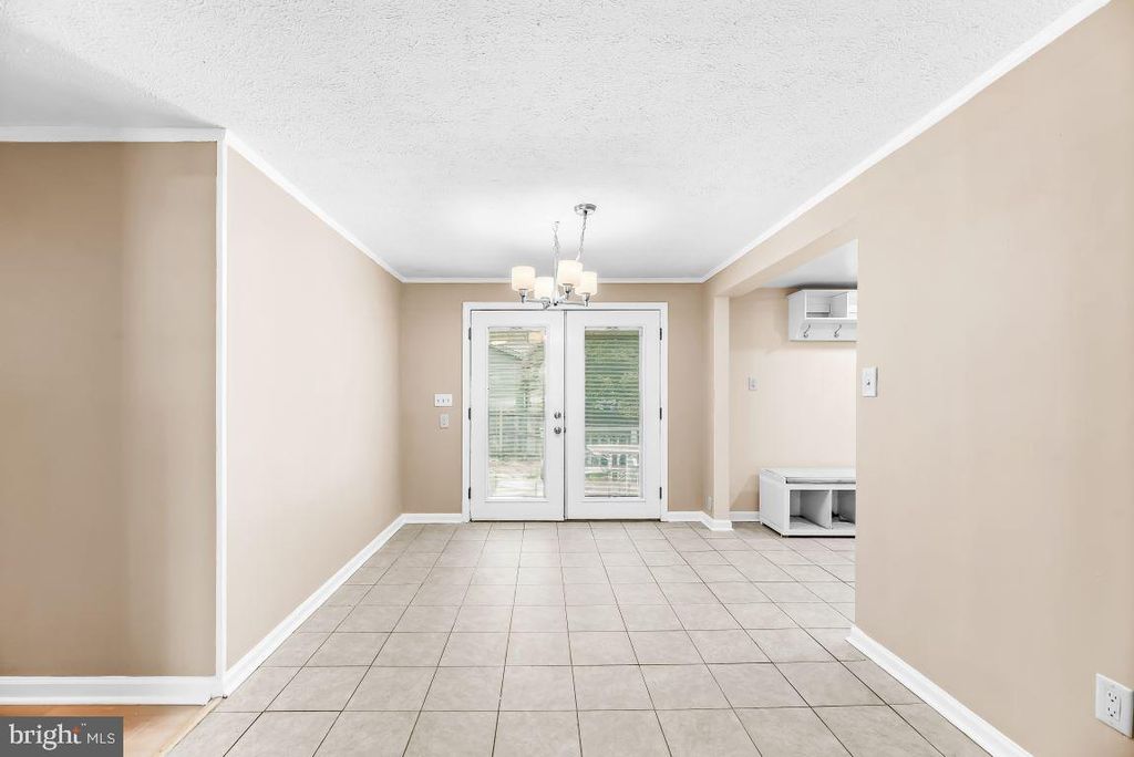 Image 10 of property listing at 1171 GOLDEN WEST WAY, Lusby, MD 20657