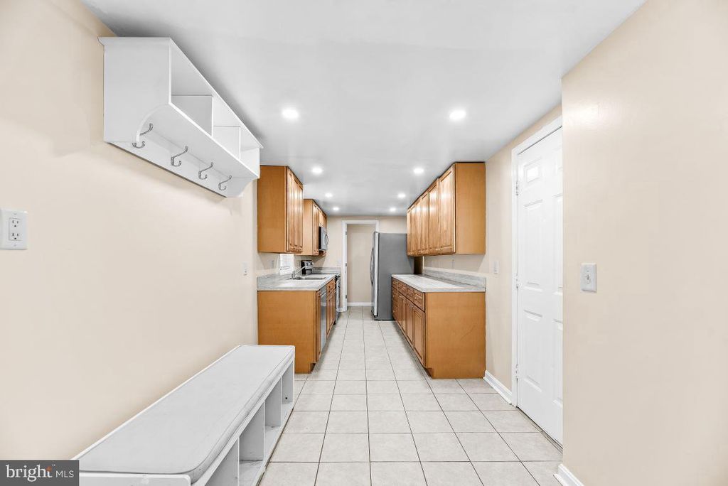 Image 12 of property listing at 1171 GOLDEN WEST WAY, Lusby, MD 20657