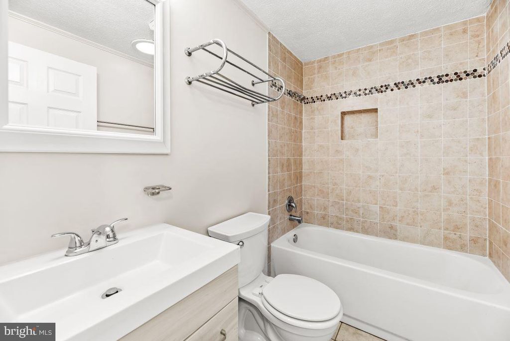 Image 18 of property listing at 1171 GOLDEN WEST WAY, Lusby, MD 20657