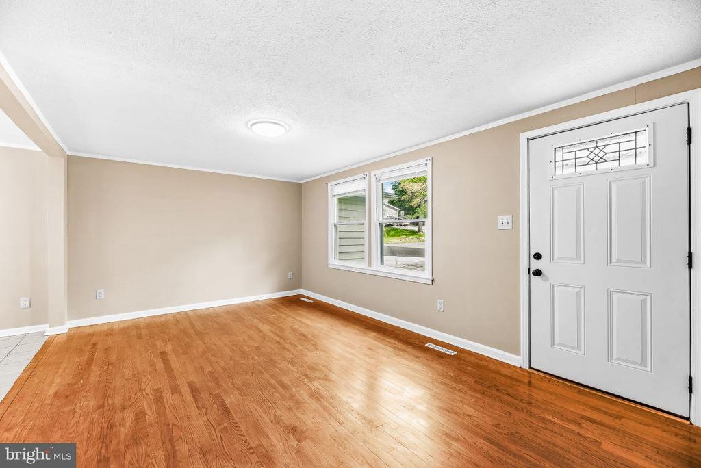 Image 7 of property listing at 1171 GOLDEN WEST WAY, Lusby, MD 20657