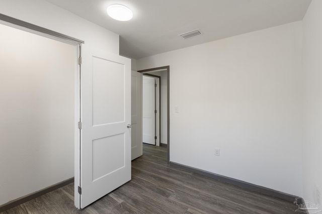 2405 W Hernandez St, Pensacola, FL 32505