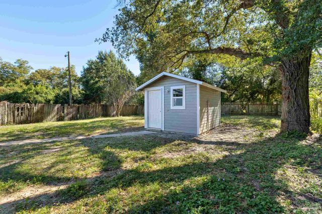 2405 W Hernandez St, Pensacola, FL 32505