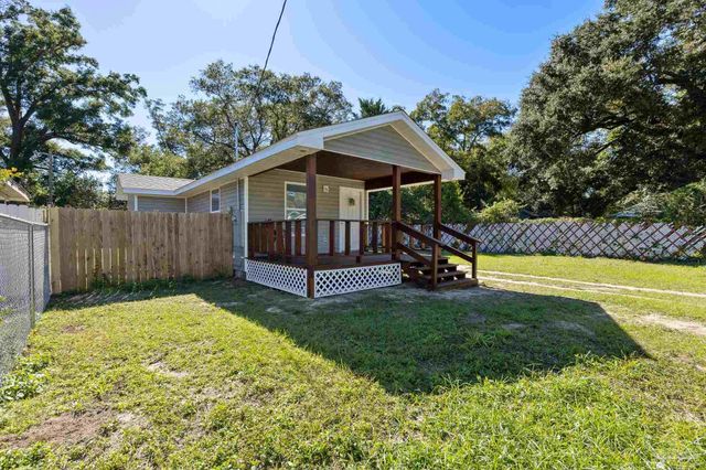 2405 W Hernandez St, Pensacola, FL 32505
