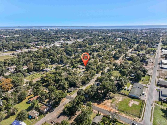 2405 W Hernandez St, Pensacola, FL 32505