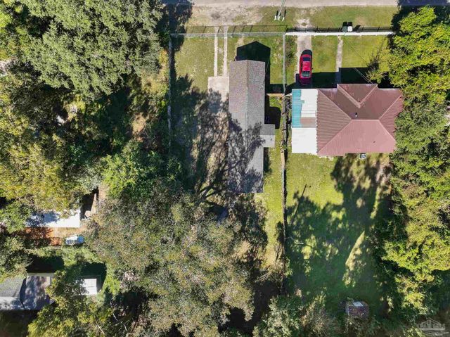 2405 W Hernandez St, Pensacola, FL 32505