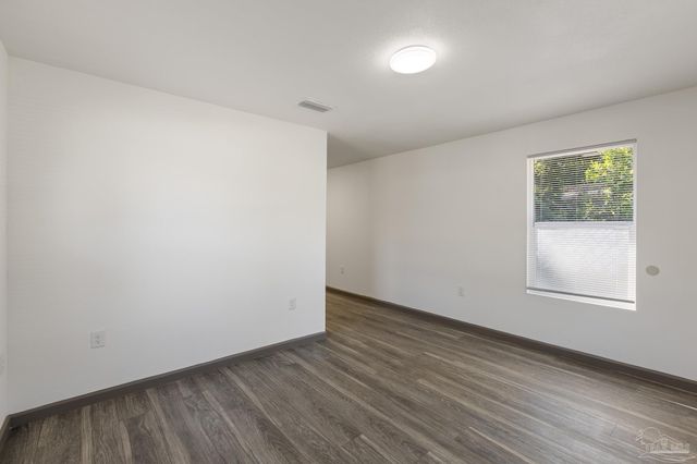 2405 W Hernandez St, Pensacola, FL 32505