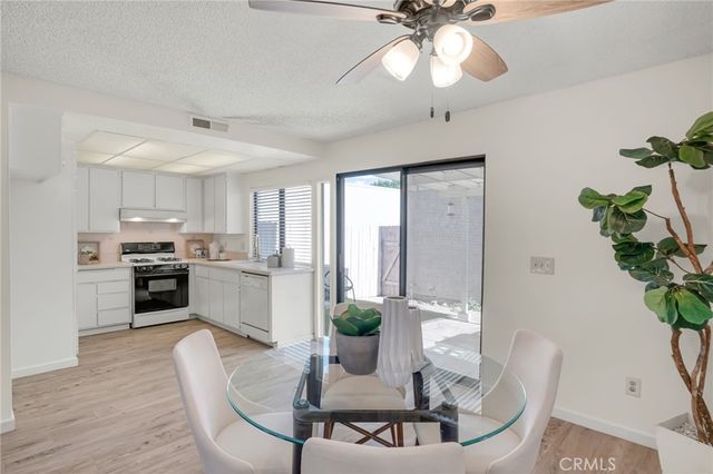 2155 W Banbury Circle, Anaheim, CA 92804
