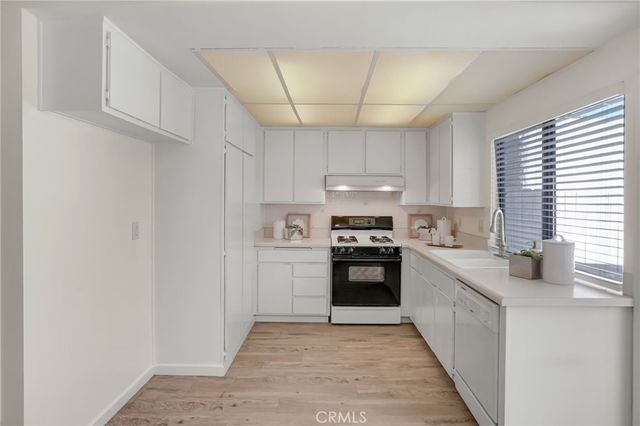 2155 W Banbury Circle, Anaheim, CA 92804