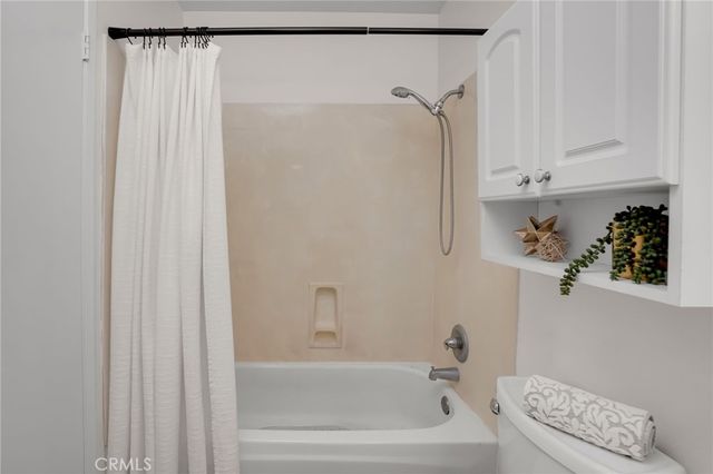 2155 W Banbury Circle, Anaheim, CA 92804