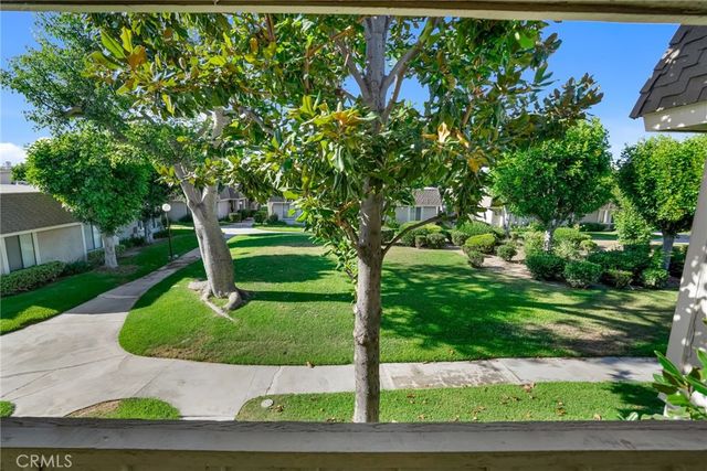2155 W Banbury Circle, Anaheim, CA 92804