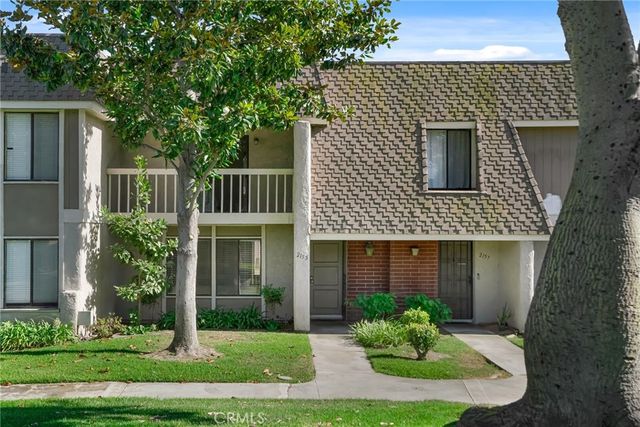 2155 W Banbury Circle, Anaheim, CA 92804