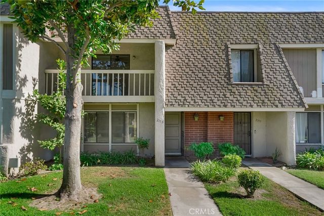2155 W Banbury Circle, Anaheim, CA 92804
