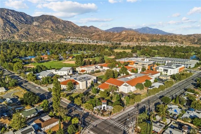 13400 Herron St, Sylmar, CA 91342