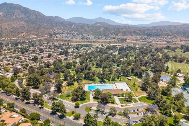 13400 Herron St, Sylmar, CA 91342