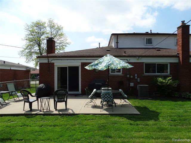 14033 Edison Drive, Warren, MI 48088