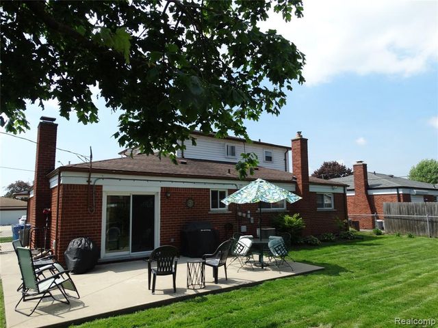 14033 Edison Drive, Warren, MI 48088