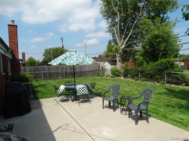 14033 Edison Drive, Warren, MI 48088