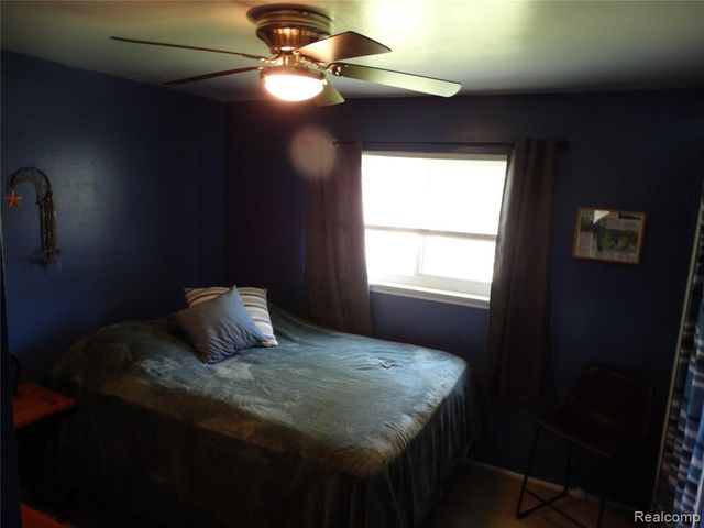 14033 Edison Drive, Warren, MI 48088