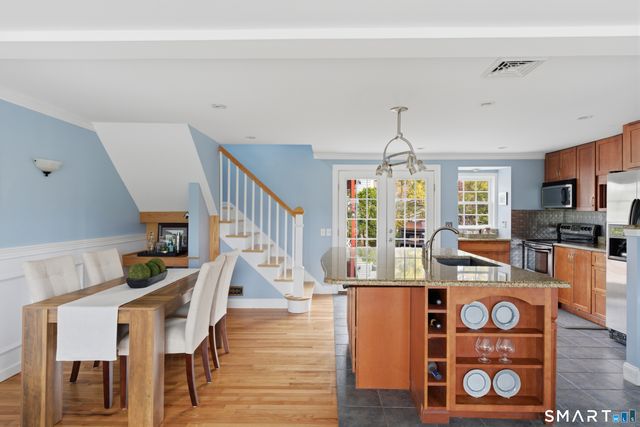 28 Ashford Road, West Hartford, CT 06107