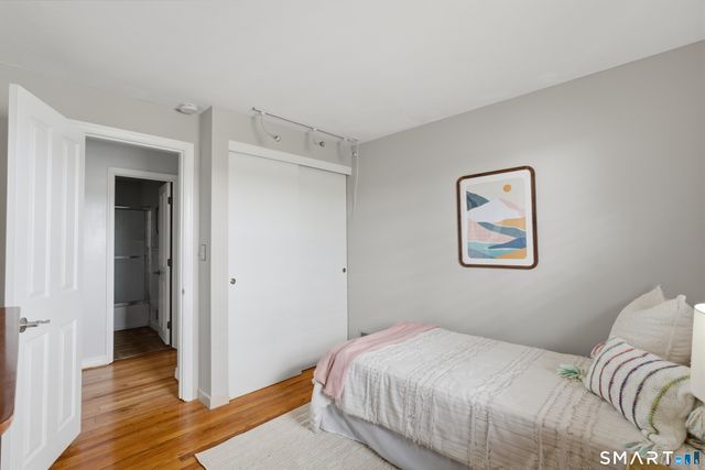 28 Ashford Road, West Hartford, CT 06107