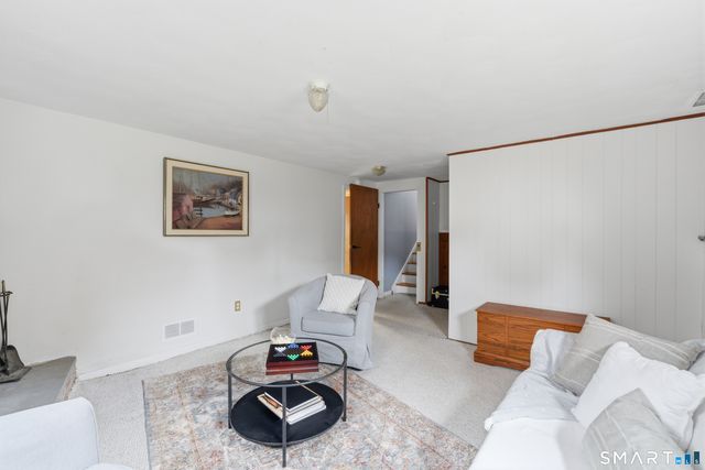 28 Ashford Road, West Hartford, CT 06107