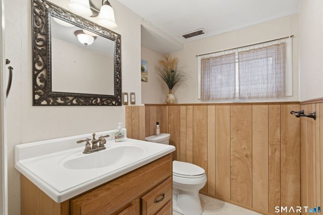 28 Ashford Road, West Hartford, CT 06107