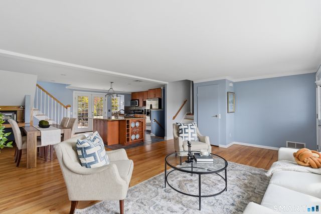 28 Ashford Road, West Hartford, CT 06107