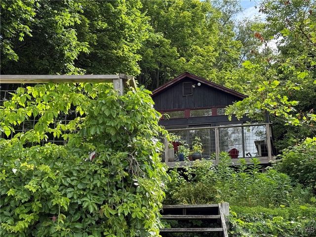 2487 East Lake Road, Spafford, NY 13152