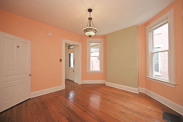 211 E 18th Street, Covington, KY 41014