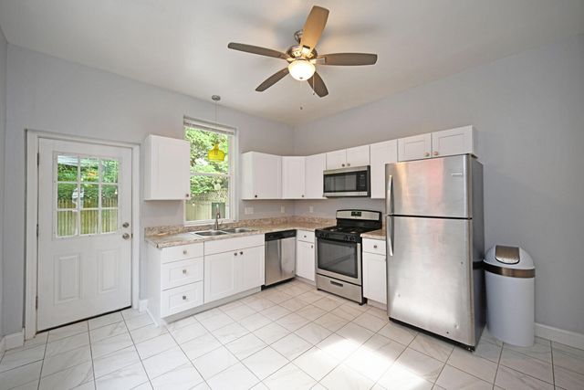 211 E 18th Street, Covington, KY 41014